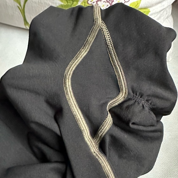 Alphalete Amplify Black Scrunch Butt Leggings XS - Picture 3 of 3